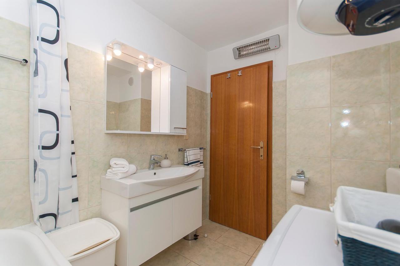 Apartment Luna 奥米什 外观 照片